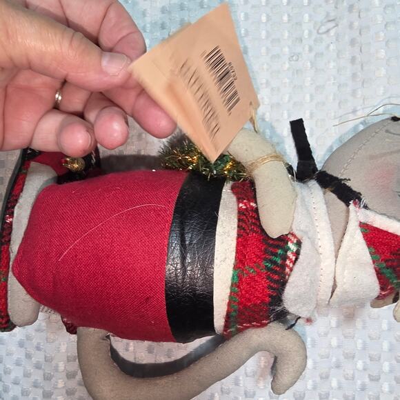 VINTAGE CHRISTMAS STUFFED SKIING MOUSE GRANPA SKIER CHRISTMAS DECOR - Picture 4 of 7